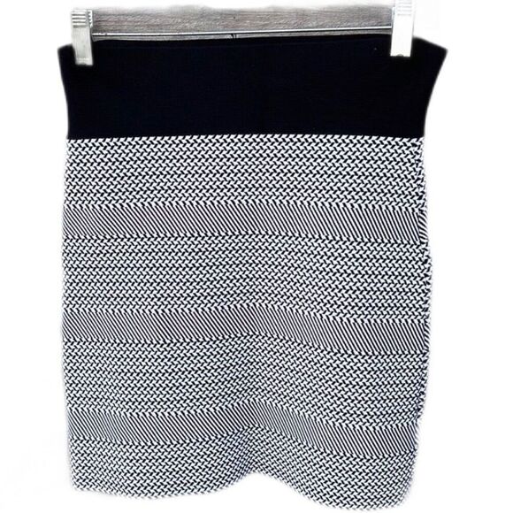 BCBG Maxazria  black combo skirt - Picture 1 of 11